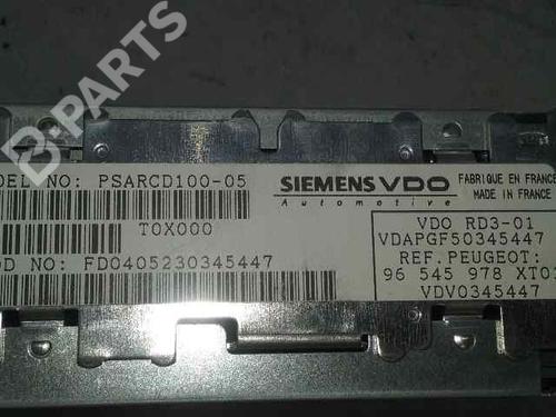 Radio PEUGEOT 1007 (KM_) | BP242398E6