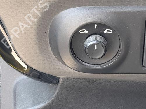 Mando retrovisor Mando retrovisor CITROËN C4 CACTUS 1.6 HDi 90 (92 hp) 36325640 36325640