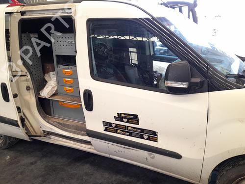 Dør høyre foran Dør høyre foran FIAT DOBLO Cargo (263_) 1.3 D Multijet (90 hp) 36754662 36754662
