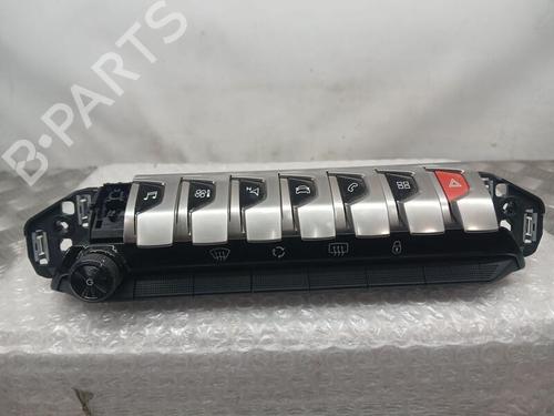 Used Switch PEUGEOT 3008 II SUV (MC_, MR_, MJ_, M4_) 1.5 BlueHDi 130 (131 hp) 29455556