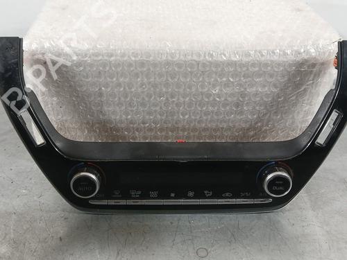 Used Climate control Climate control TOYOTA COROLLA Estate (_E21_) 1.8 Hybrid (ZWE211) (98 hp) 33622412 33622412