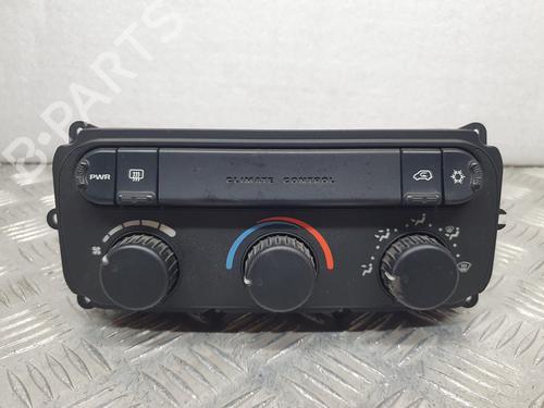 Commande Chauffage CHRYSLER VOYAGER IV (RG, RS) [1999-2008]  10548631