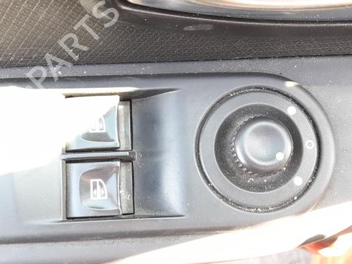 left-front-window-switch-renault-clio-iv-bh_-2012-2013-2014-2015-2016-2017-2018-2019-2020-2021-36022536 main image