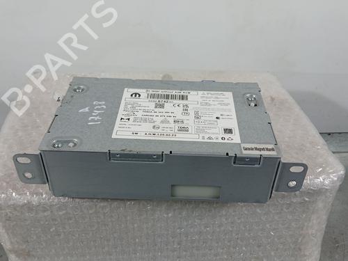 Used Radio Radio PEUGEOT 2008 II (UD_, US_, UY_, UJ_, UR_, UC_) 1.2 PureTech 100 (USHNK) (101 hp) 33886393 33886393