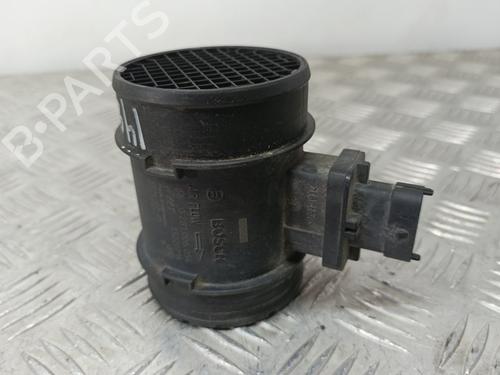 Used Mass air flow sensor FIAT DOBLO Bus (263_) 1.6 D Multijet (263AXH1A, 263AXL11, 263AXH1B) (90 hp) 13583596