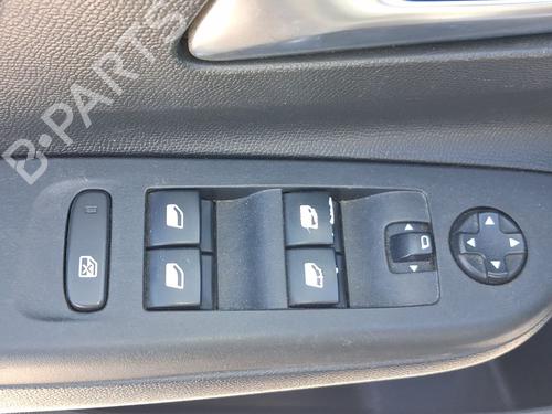 Used Left front window switch Left front window switch OPEL CORSA F (P2JO) 1.2 (68) (101 hp) 39802973 39802973