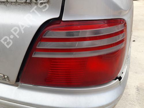 Feu arrière droit HONDA ACCORD VI (CK, CG, CH, CF, CL) 1.8 i (CG8) (136 hp) 32028320