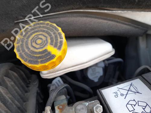Used Brake master cylinder PEUGEOT 208 I (CA_, CC_) 1.0 VTi (68 hp) 27591324