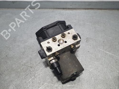 Used ABS pump FORD MONDEO III (B5Y) [2000-2007]  8200075