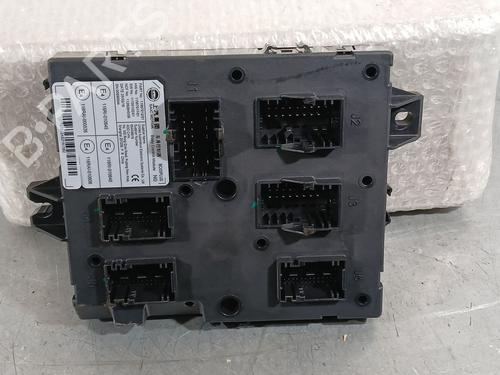 Scatola fusibili Scatola fusibili MG MG HS (AS23) 1.5 T (SAS23) (162 hp) 34161951 34161951