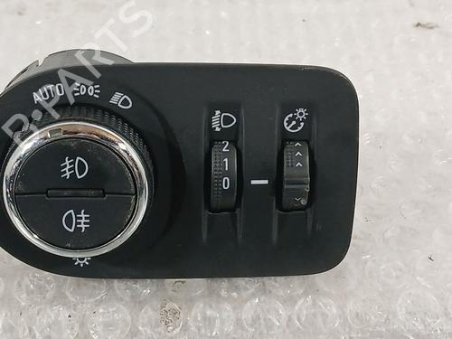 Used Headlight switch Headlight switch OPEL CORSA F (P2JO) 1.2 (68) (101 hp) 36499119 36499119