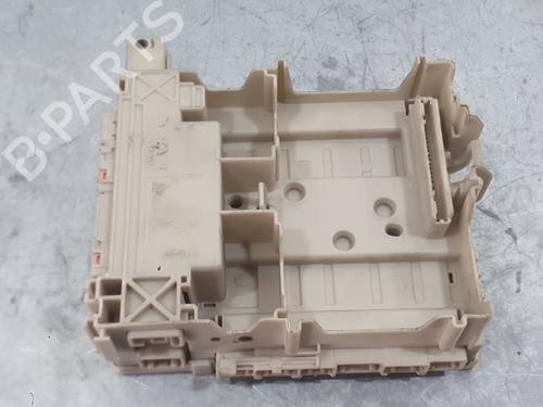 boite-a-fusibles-toyota-aygo-_b4_-2014-36498494 main image