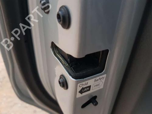 Cerradura puerta trasera izquierda SSANGYONG RODIUS I [2005-2025]  19405964