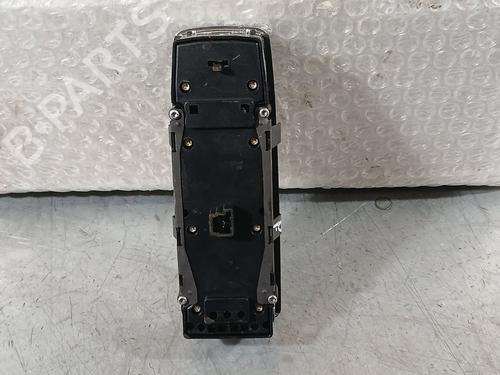Left front window switch MERCEDES-BENZ CLA Coupe (C117) CLA 200 (117.343) | BP26396048I27 - Image 3