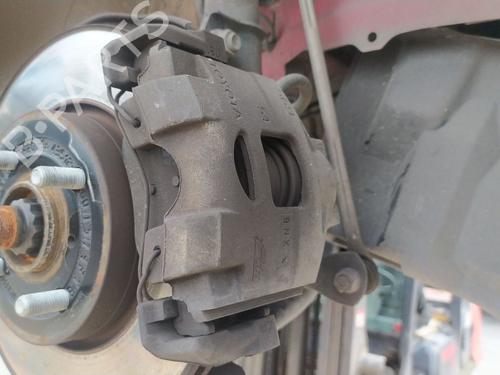 Used Right front brake caliper TOYOTA YARIS (_P13_) 1.0 (KSP130) (72 hp) 32261886