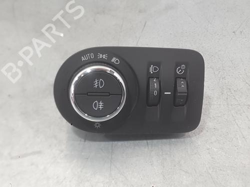 Licht Schakelaar Licht Schakelaar OPEL CORSA F (P2JO) 1.2 (68) (101 hp) 39731809 39731809