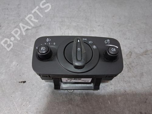 Forlygtekontakt Forlygtekontakt FORD C-MAX II (DXA/CB7, DXA/CEU) 1.0 EcoBoost (125 hp) 33799393 33799393