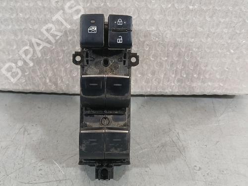 Used Left front window switch Left front window switch TOYOTA COROLLA Estate (_E21_) 1.8 Hybrid (ZWE211) (98 hp) 33622414 33622414