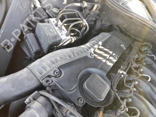 Used Air filter box BMW 7 (E65, E66, E67) 730 d (218 hp) 29730413