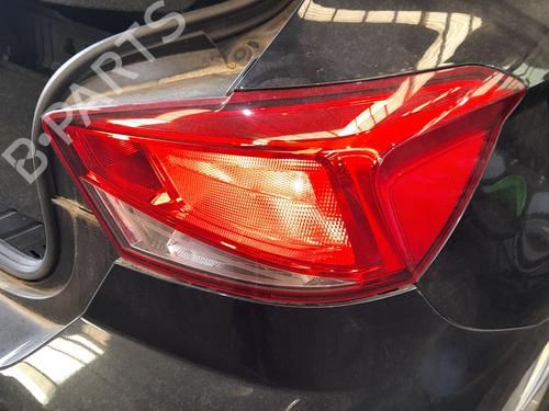 Used Right taillight Right taillight 37242679 37242679