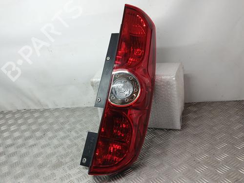 Used Right taillight FIAT DOBLO Platform/Chassis (263_) 1.6 D Multijet (263YXD1B, 263XYR1B, 263YXX1B, 263HXD1B,... (105 hp) 26640044