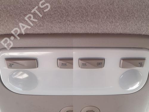 Used Interior roof light Interior roof light SMART FORFOUR Hatchback (453) electric drive / EQ (453.091) (56 hp) 33558286 33558286