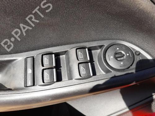 Used Left front window switch FORD FOCUS III 1.0 EcoBoost (125 hp) 29030077