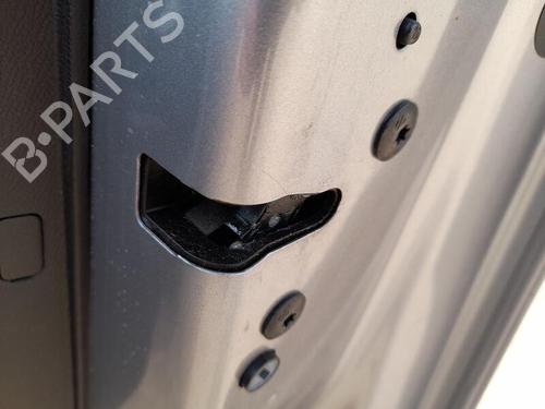 Used Front right lock OPEL CORSA F (P2JO) 1.2 (68) (101 hp) 29309887