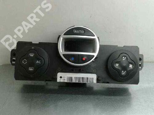Used Climate control RENAULT CLIO III (BR0/1, CR0/1) [2005-2014]  650585