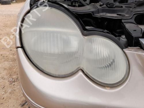Used Right headlight MERCEDES-BENZ C-CLASS Coupe (CL203) [2001-2011]  29807638