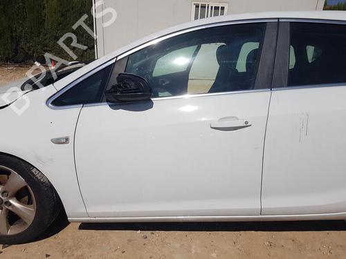 Used Left front door OPEL ASTRA J (P10) 1.6 (68) (115 hp) 29247424