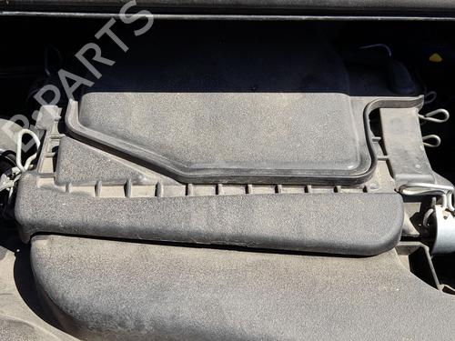 Used Air filter box Air filter box TOYOTA YARIS (_P13_) 1.0 (KSP130) (72 hp) 35790992 35790992
