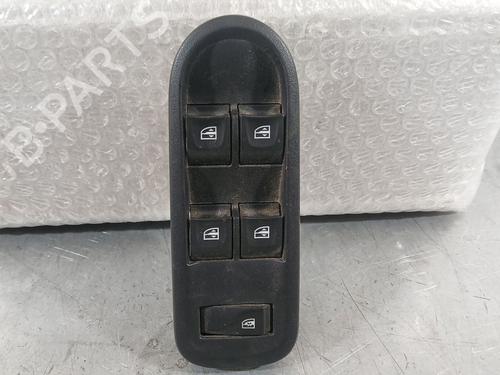 left-front-window-switch-dacia-duster-hs_-2010-2011-2012-2013-2014-2015-2016-2017-2018-36132682 main image