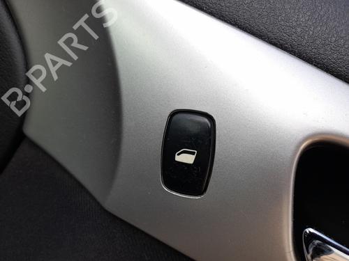 Used Right front window switch PEUGEOT 407 (6D_) 2.0 HDi 135 (6DRHRH, 6DRHRE, 6DRHRG, 6DRHRJ) (136 hp) 30131422