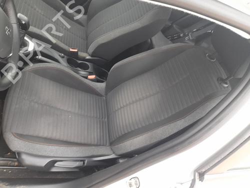 Used Left front seat PEUGEOT 208 II (UB_, UP_, UW_, UJ_) 1.2 PureTech 75 (75 hp) 31015220