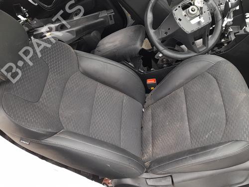 Used Right front seat Right front seat KG MOBILITY KORANDO (C300) 1.5 T-GDI (163 hp) 35948991 35948991