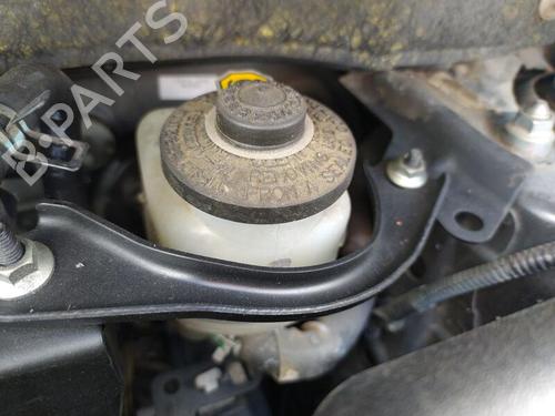 Used Brake master cylinder TOYOTA RAV 4 IV (_A4_) 2.0 D (ALA40_, ALA40R) (124 hp) 25442145