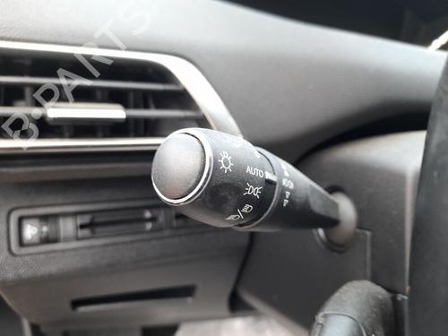 Used Steering column stalk PEUGEOT 5008 II (MC_, MJ_, MR_, M4_) 1.2 THP (MRHNYH, MRHNYW, MRHNSJ, MRHNSU, MRHNSM) (131 hp) 29455597