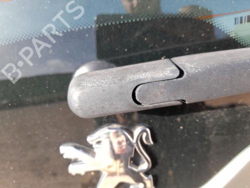 Used Rear wiper motor PEUGEOT 5008 (0U_, 0E_) 1.6 HDi (110 hp) 29917792