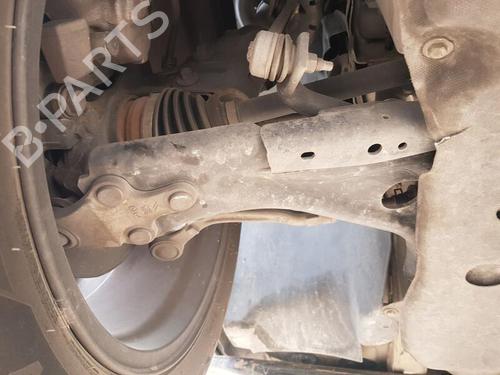 Used Right front suspension arm PEUGEOT 3008 II SUV (MC_, MR_, MJ_, M4_) 1.2 THP/ PureTech 130 (MRHNSM, MRHNSU, MRHNSJ, MRHNYW,... (131 hp) 29527906