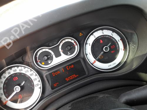 Used Instrument cluster FIAT 500L (351_, 352_) 1.4 (199LYB1B) (95 hp) 26525510