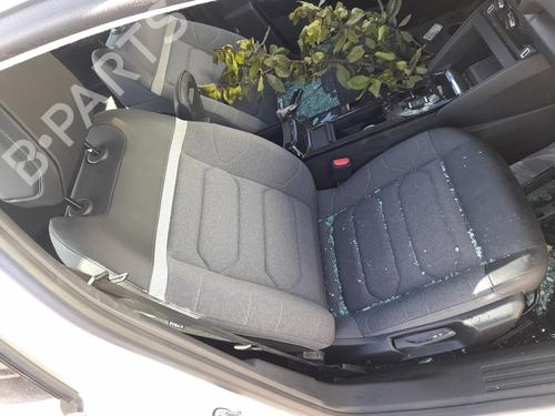 Sæde højre fortil CITROËN C4 III (BA_, BB_, BC_) 1.5 BlueHDi 130 (BBYHZB) (131 hp) 31860034