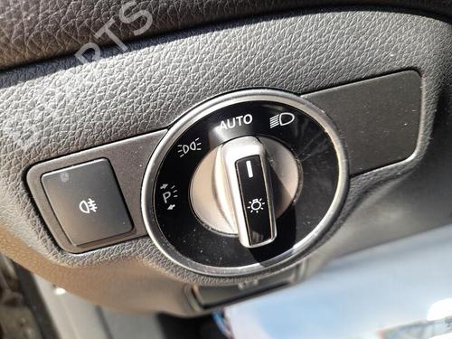 Used Headlight switch MERCEDES-BENZ CLA Coupe (C117) CLA 200 (117.343) (156 hp) 26396051