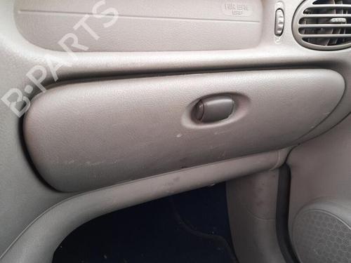 Boîte à gants RENAULT SCÉNIC I MPV (JA0/1_, FA0_) 2.0 16V (JA1B, JA1D, JA0C) (139 hp) 28382830