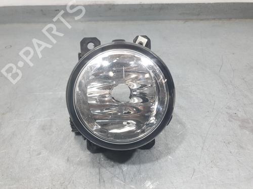 right-front-fog-light-fiat-500l-351_-352_-2012-29852378 main image