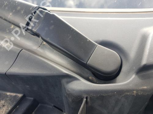 Used Front wiper motor TOYOTA AURIS (_E15_) [2006-2012]  12981433