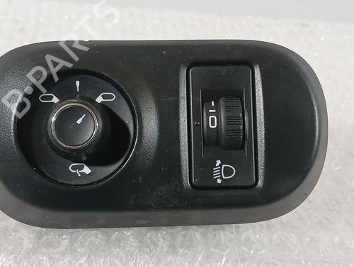 Used Mirror switch Mirror switch CITROËN C4 CACTUS 1.5 BlueHDi 100 (102 hp) 33403482 33403482