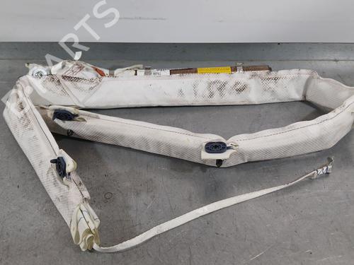 right-curtain-airbag-fiat-500l-351_-352_-2012-26525489 main image
