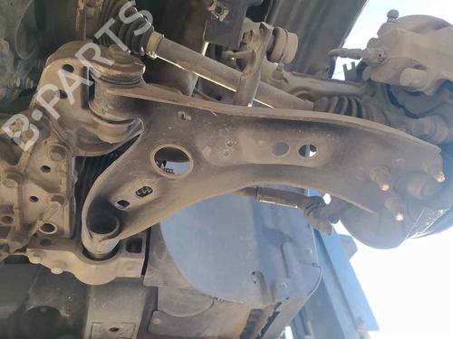 Used Left front suspension arm SEAT ALTEA XL (5P5, 5P8) [2006-2015]  22988869