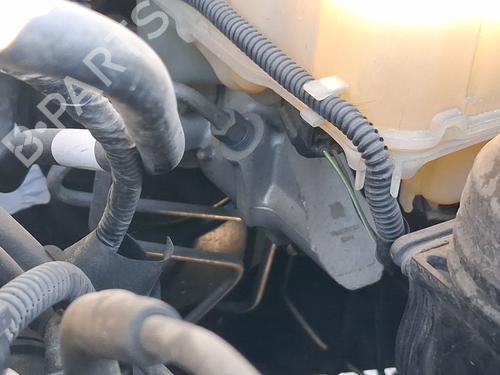 brake-master-cylinder-renault-megane-iv-hatchback-b9amn_-2015-39955092 main image
